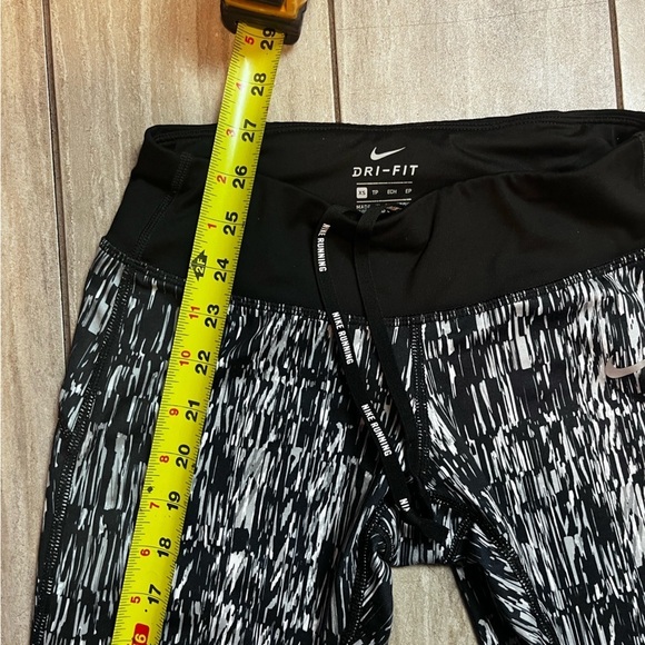 NIKE DRI-FIT WOMENS POWER  RUNNING CROPS BLACK Size XS - Picture 4 of 5
